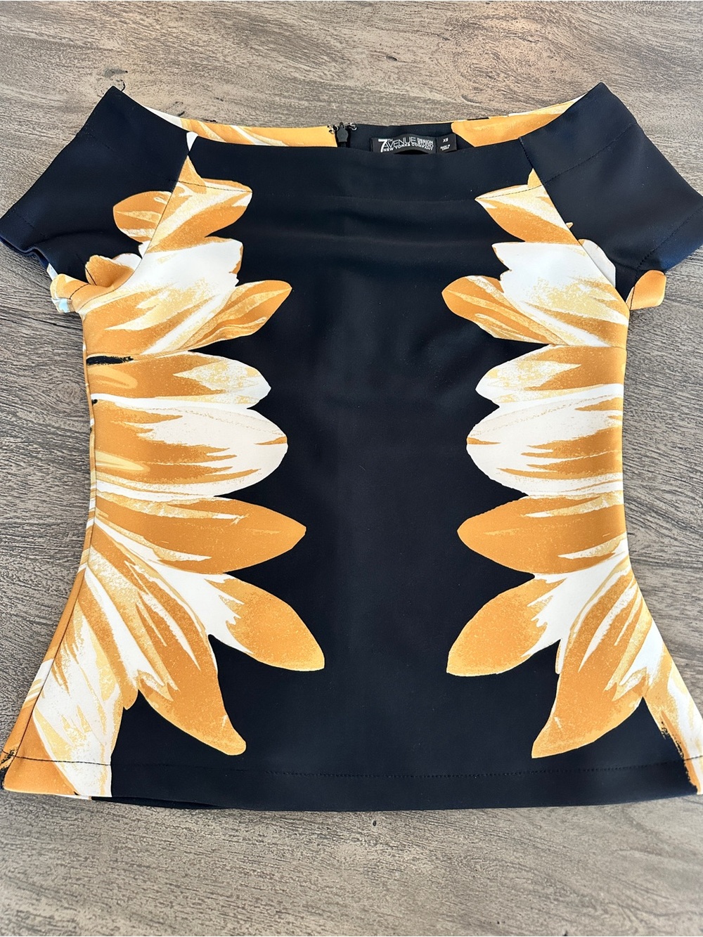 NY and Company Black Off Shoulder Scuba Top XS